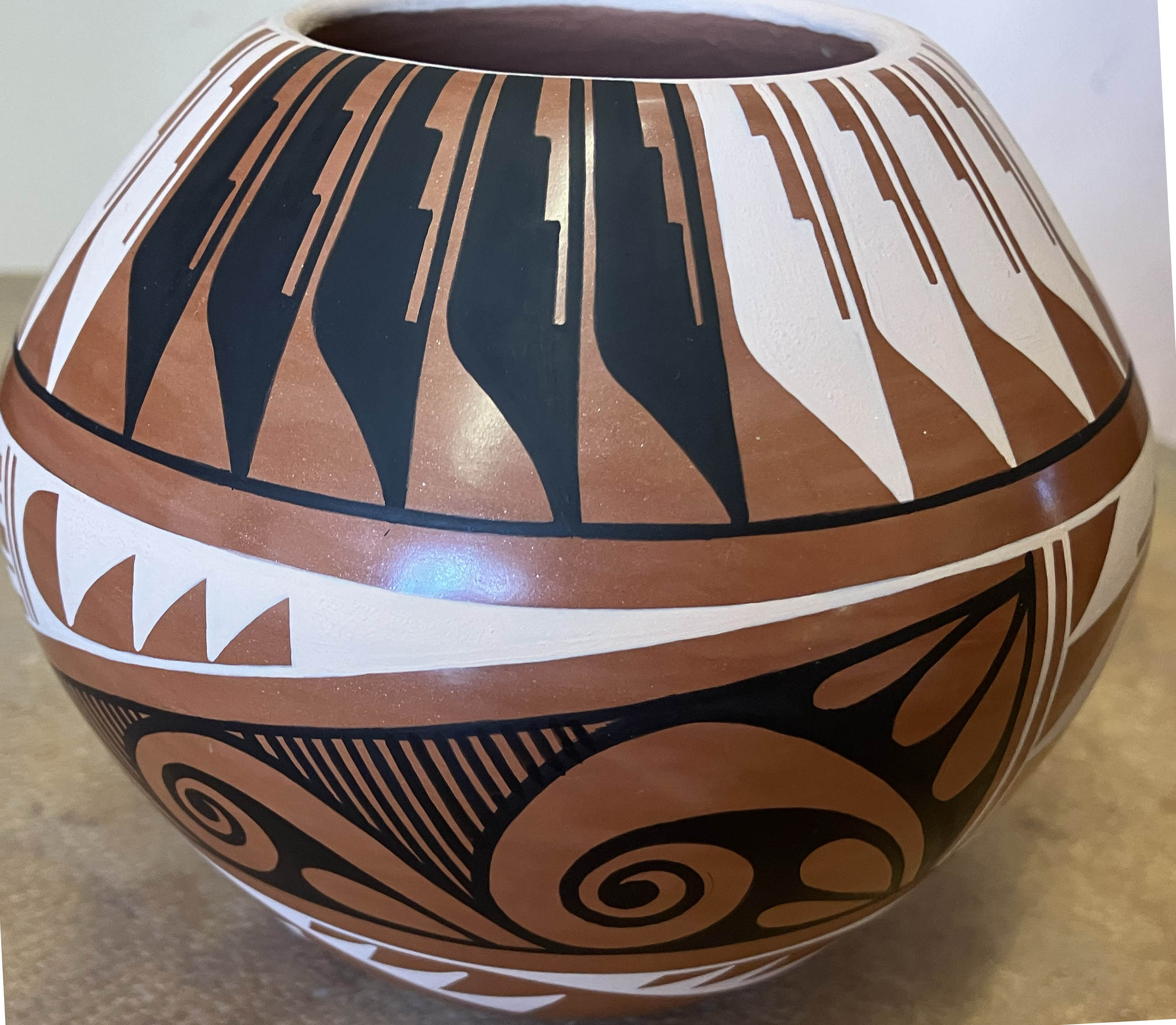 Caroline Loretto | Jemez Pot | Penfield Gallery of Indian Arts | Albuquerque, New Mexico